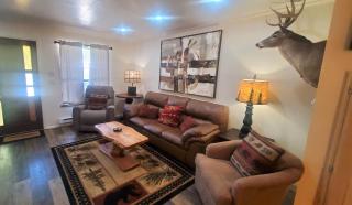 Claim Jumper Townhouse 07 - 7
