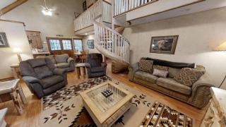 Creekside Cabin - 4