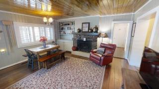 Thornes Downtown Delight - 8