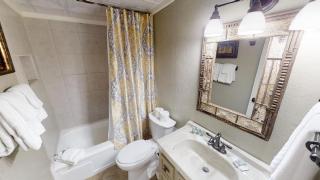 Thornes Downtown Delight - 6