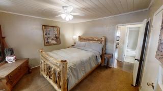 Thornes Downtown Delight - 2