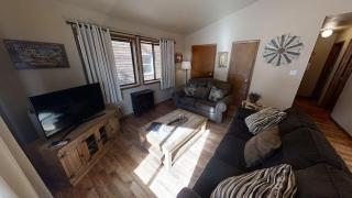 Riverside Cabin - 5