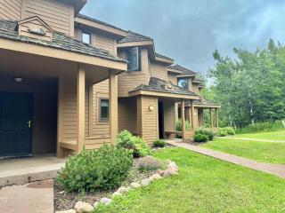 Family-Friendly Ski-In/Ski-Out | In-Unit Sauna - 8