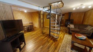 Hillside Haven - Red River - 7