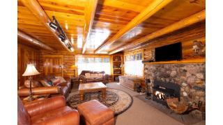A Cabin on High - 1