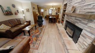 Claim Jumper Townhouse 05 - 9