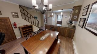 Claim Jumper Townhouse 05 - 2