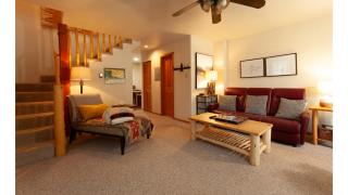 The Knotty Pine - 6
