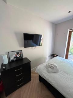 Studio Flat Near Streatham Station - 4