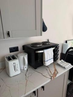 Studio Flat Near Streatham Station - 6