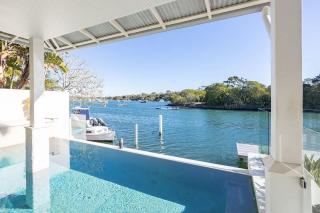 Iluka, Luxurious Riverfront Retreat - 9