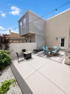 20th Street Retreat - Basement, Game room, Patio - 6