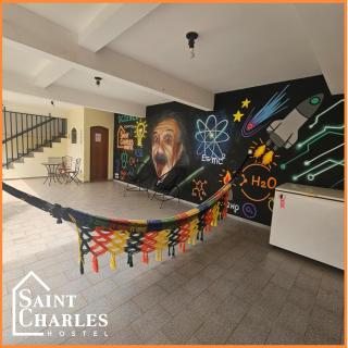 Saint Charles Hostel - 9