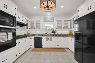 Private 5-Acre Estate with 2 Homes & Pool - 4