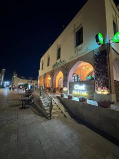 Orom Hotel & Terrace - 0