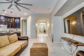 'Rapt Expression' Queen Creek Home w/ Patio! - 5
