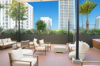 Stylish & Minimal 1BR in Downtown Miami - 7