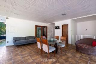 Casa. c/ Piscina e Varanda em Salvador API0062 - 2