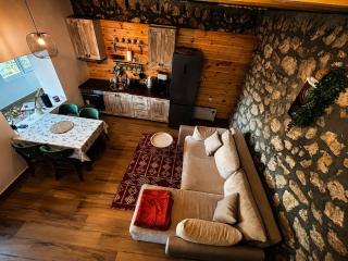 Arhetip, Kikina Villa - 6