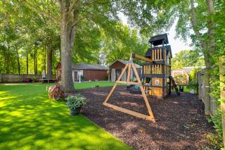 Home w/ Hot Tub, Playset & Grills in Clarksville! - 0