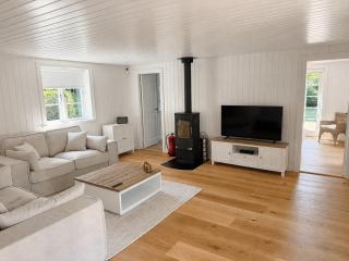 Hornbæk - 5 BR - Beach 650m - Forest 200m - Private Spa & Garden - 8