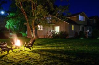 8 Mayfair Entire 10BR Cottage Beach, Kayaks - 7