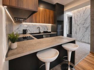 Modern Luxury Stay - Prime Location - Free Parking - 9