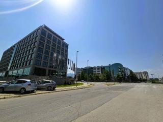Modern Luxury Stay - Prime Location - Free Parking - 2