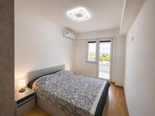 Modern Luxury Stay - Prime Location - Free Parking - 8