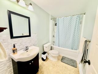 Spacious 1BR Dieppe Retreat near Downtown - 7