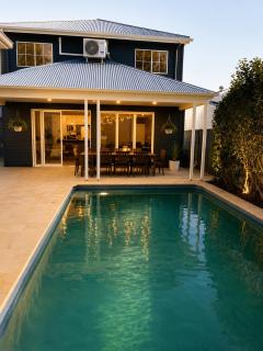 Executive 5 Bedroom Brisbane Family Retreat - 9