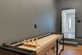 Luxury Townhome! Rooftop-Game Room! Near Broadway! - Nashville - 3