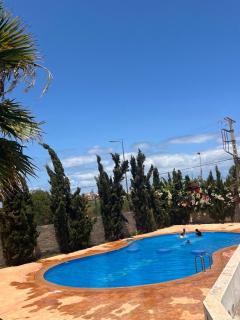 Nice and Cozy New 2-Bedroom Apartment with Pool - 4