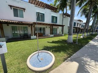 Amplia Villa 3 Recámaras con Alberca en Ixtapa - 5