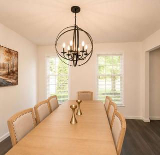 Lark Meadow Retreat Sleeps 10 - 4