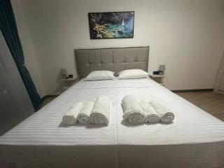 Summer Breeze Apartment Bar - 3