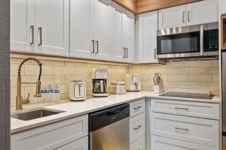 1BR apartment with 2 queens near Disney - 7