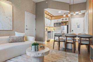 1BR apartment with 2 queens near Disney - 2