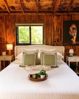 Pipeline Tropical Bungalow - 9