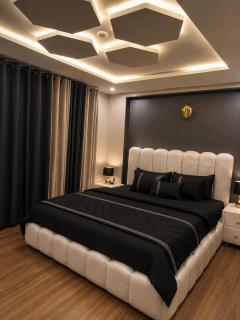 Mall Rd Murree Ciros Hotel - 9