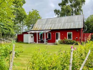 4 person holiday home in Högklint - 4