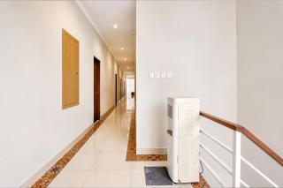 Collection O near Ambarrukmo Plaza Mall formerly Damar Kusumo Guest House - 2