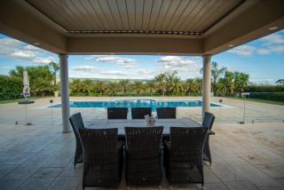 Thicker Than Water Vineyard - 4 Bedroom Pool - 1
