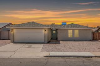 Extended Stay Ready – Spacious 3BR wPrivate Backyard - 3