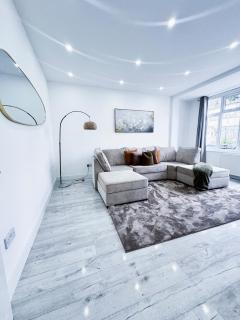 3Bed Games Room House, Garden, Sleeps 8, SW16 - 8