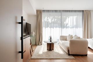 Yamas Urban Living Stayone Suites - 8