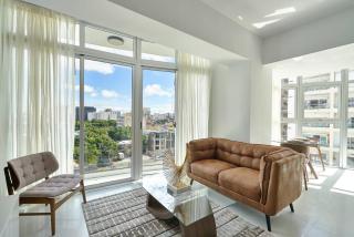 Luxwhite & Leathers Downtown Sdq Poolgym - 0