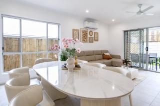 The Willow House Modern Family Retreat - 0
