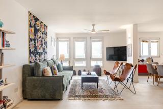 Andromeda Seaview Residence Pool Bomb Shelter - 0