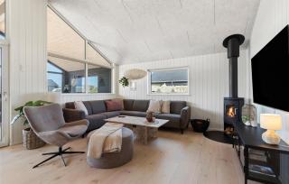 Stunning Home In Hvide Sande With Sauna - 8